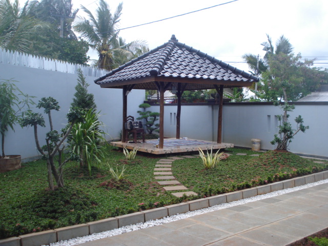 Desain Taman Minimalis  OBROLAN SANTAI saung "Pak Tani"
